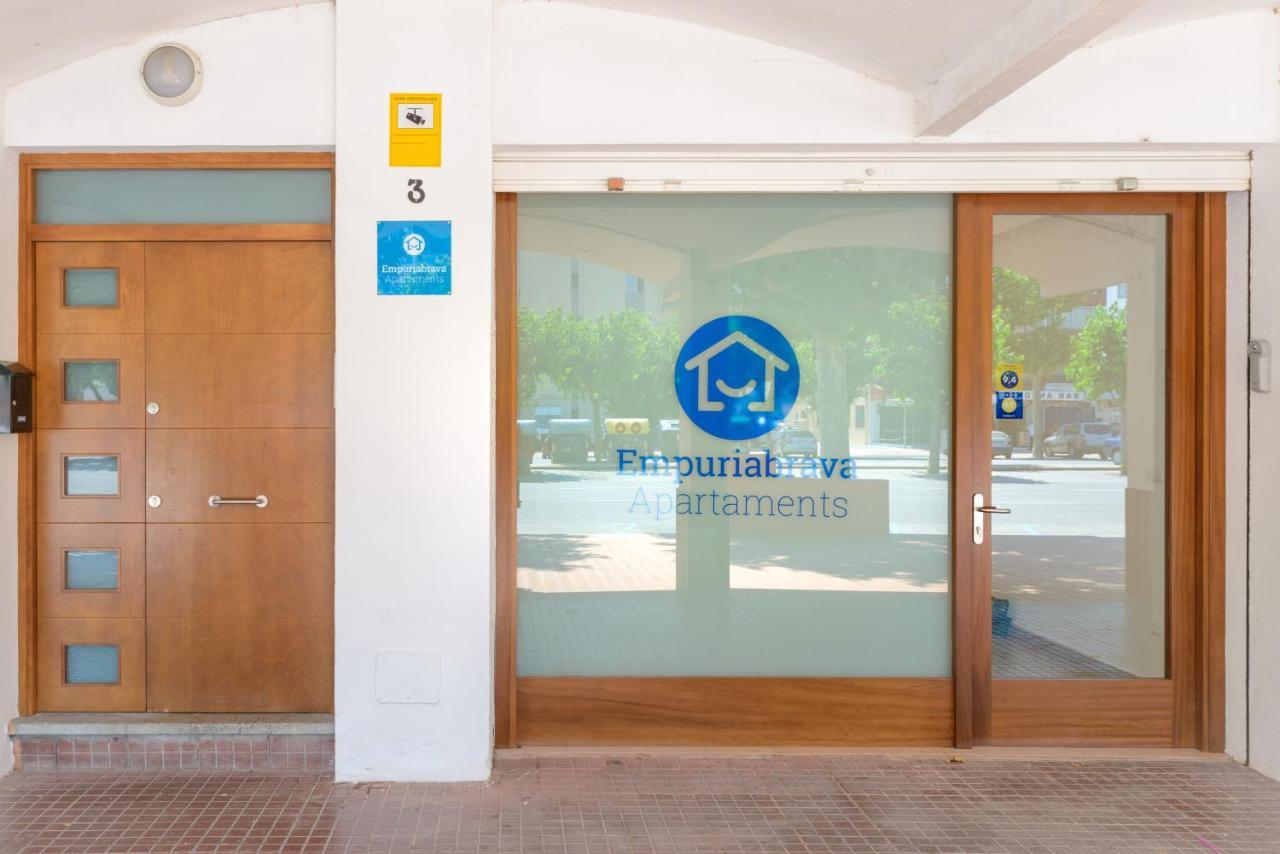 Empuriabrava Apartaments - Nº7 Екстер'єр фото